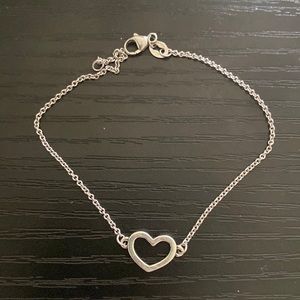 Petite heart link bracelet